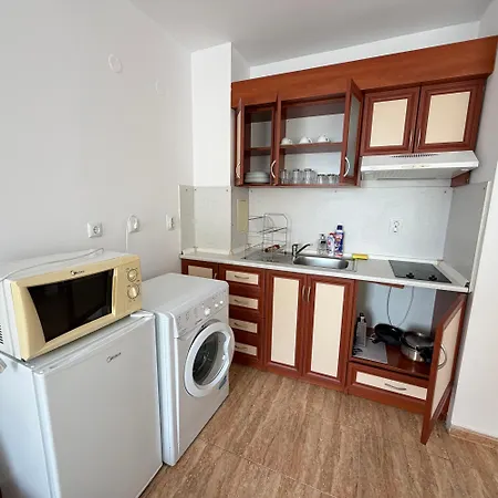 Gabi St Apartment *